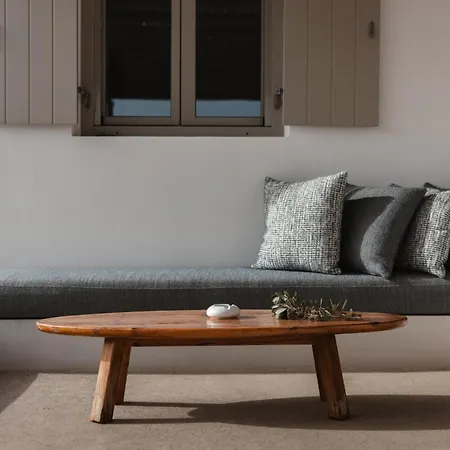 Siora Of Paros - Two * Náoussa