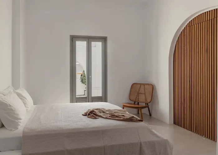 Siora Of Paros - Two * Nausa